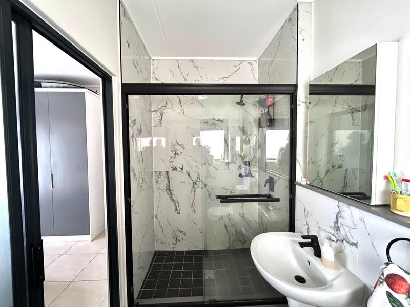 To Let 1 Bedroom Property for Rent in The Huntsman Western Cape